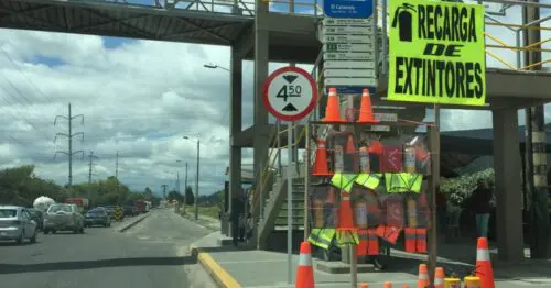 PARADERO SITP EL CARAMELY  275A01 BOGOTÁ